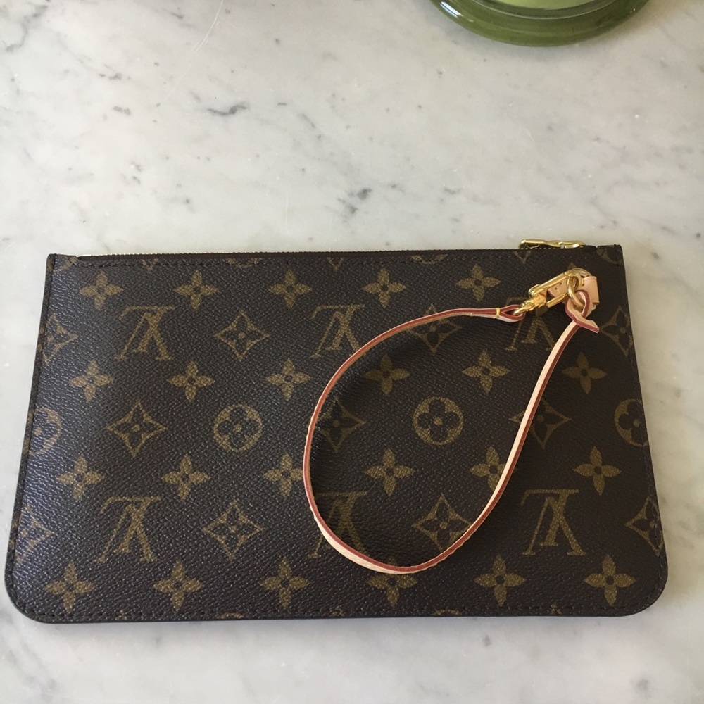 Brand New- Louis Vuitton Neverfull Pochette/clutch
